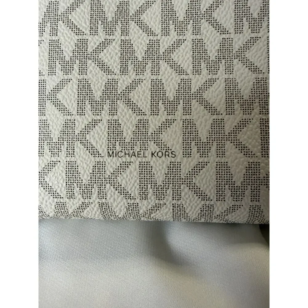 MICHAEL KORS Jet Set Signature Logo Smartphone Wristlet Wallet Brown Cream